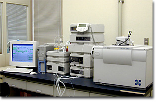 高速液化クロマトグラフ質量分析装置